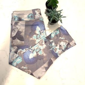 Pretty floral workout capris